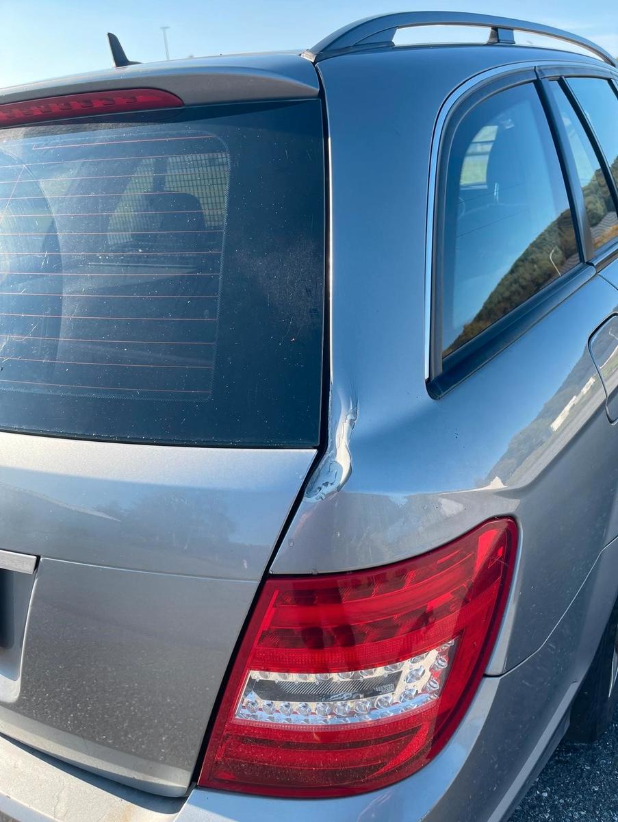 Mercedes-Benz C180 2011 — photo 14