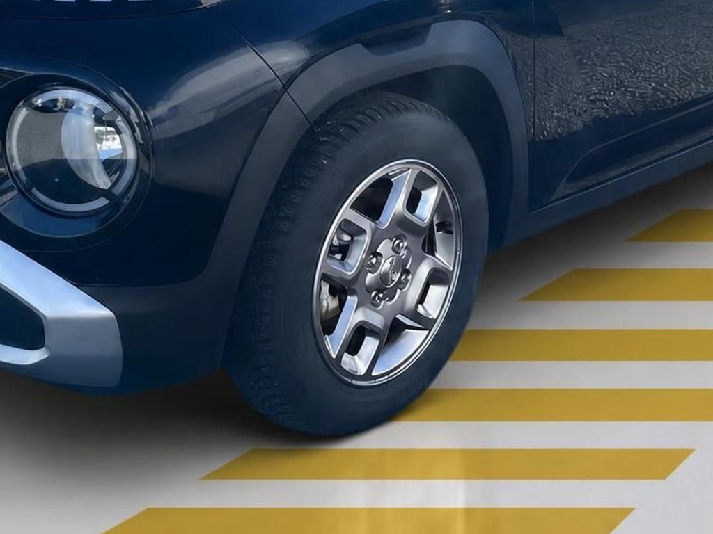 Fahrzeugabbildung Hyundai INSTER TREND ELEKTRO 2WD SHZ LHZ NAVI KAMERA PDC