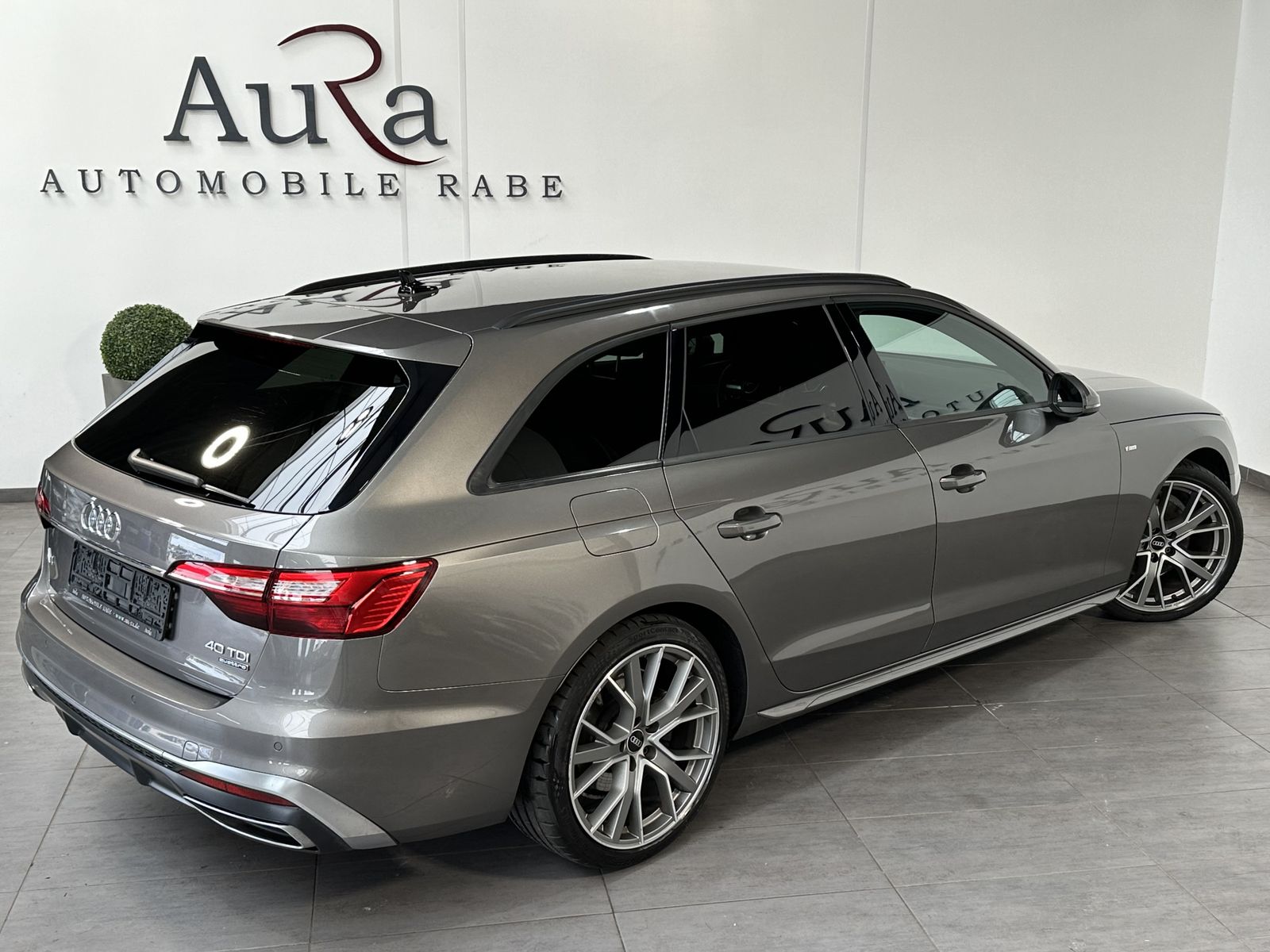 Fahrzeugabbildung Audi A4 Avant 40 TDI Quattro S-Line NAV+LED+KAMERA+SH