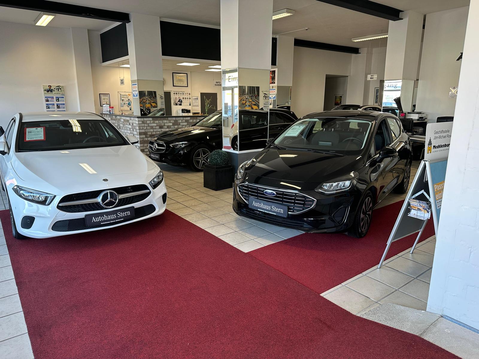showroom-image-top