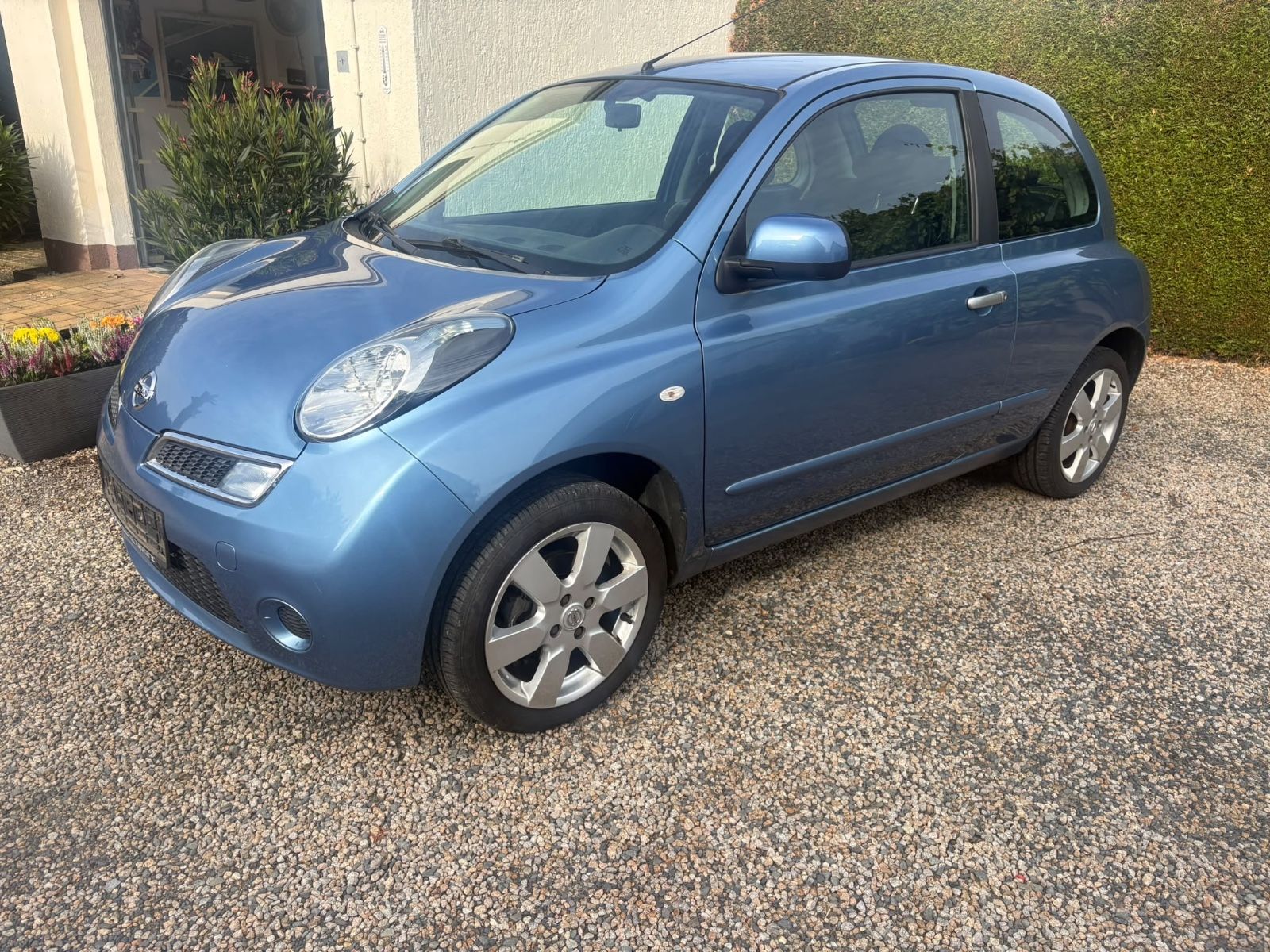 2010 Nissan MICRA