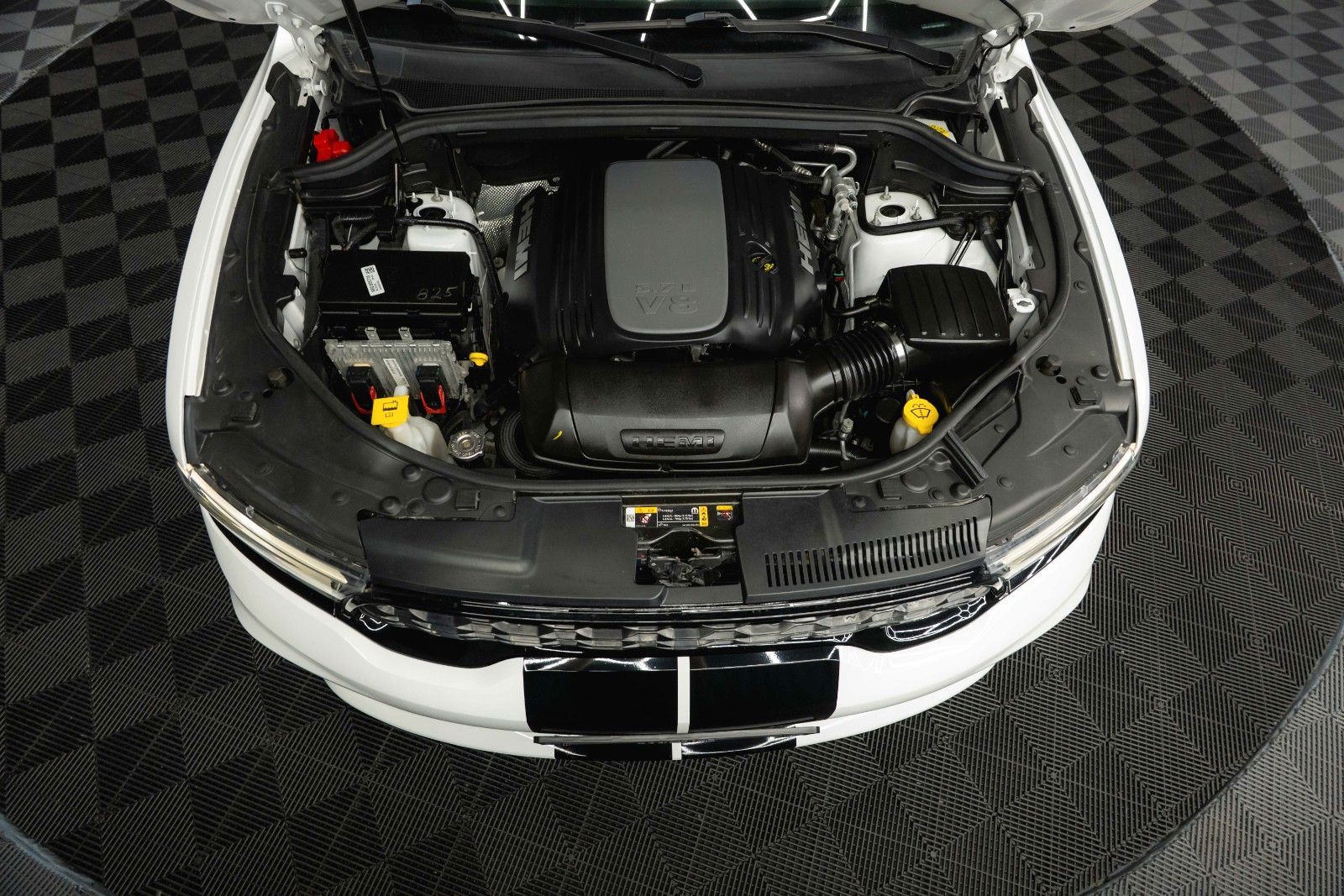 Fahrzeugabbildung Dodge Durango 5.7 V8 R/T SRT 4x4 Night-Paket Modell 22