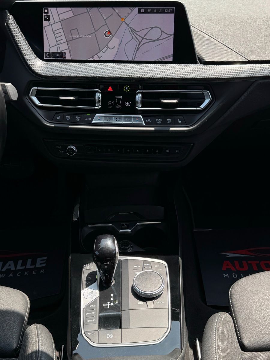 Fahrzeugabbildung BMW 118i Steptr Sport Line LCProf Shadow PDC SHZ