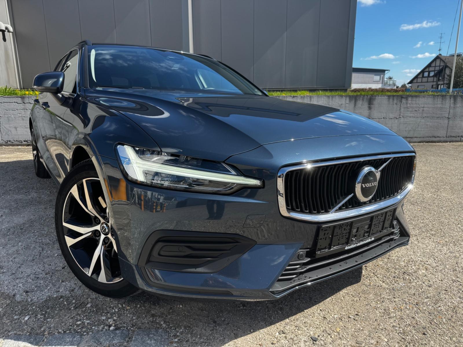 Volvo V60 Kombi Core 1.HAND/LED/NAVI/18"ALU