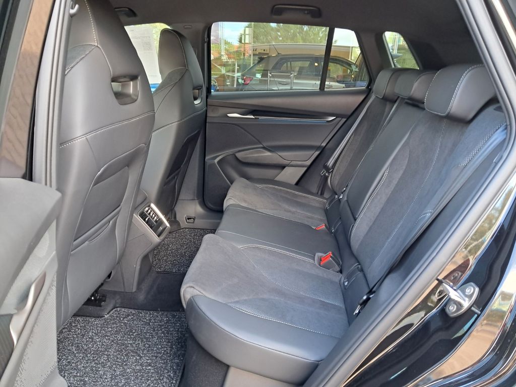 SKODA Elroq 60 Sportline Anhängerk. Kamera LED - Bild 10