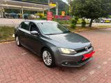 Volkswagen Jetta 1.4 TSI Hybrid DSG Highline Highline - Volkswagen Jetta: Highline