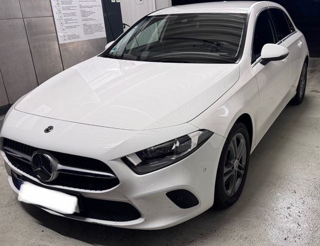 MERCEDES-BENZ A 250 DCT -