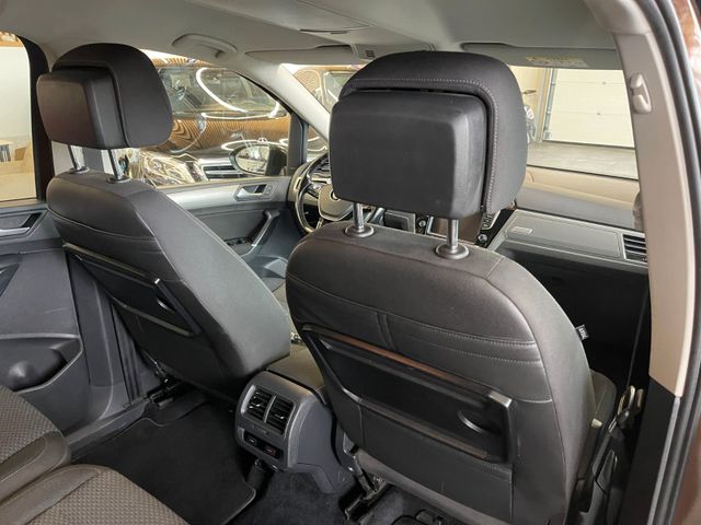 MYAUTOCENTER – Gebraucht- und Jahreswagen mit Werkstattservice in Pfaffenhofen Volkswagen Touran Comfortline BMTStart-Stopp *7-Sitzer*TÜV