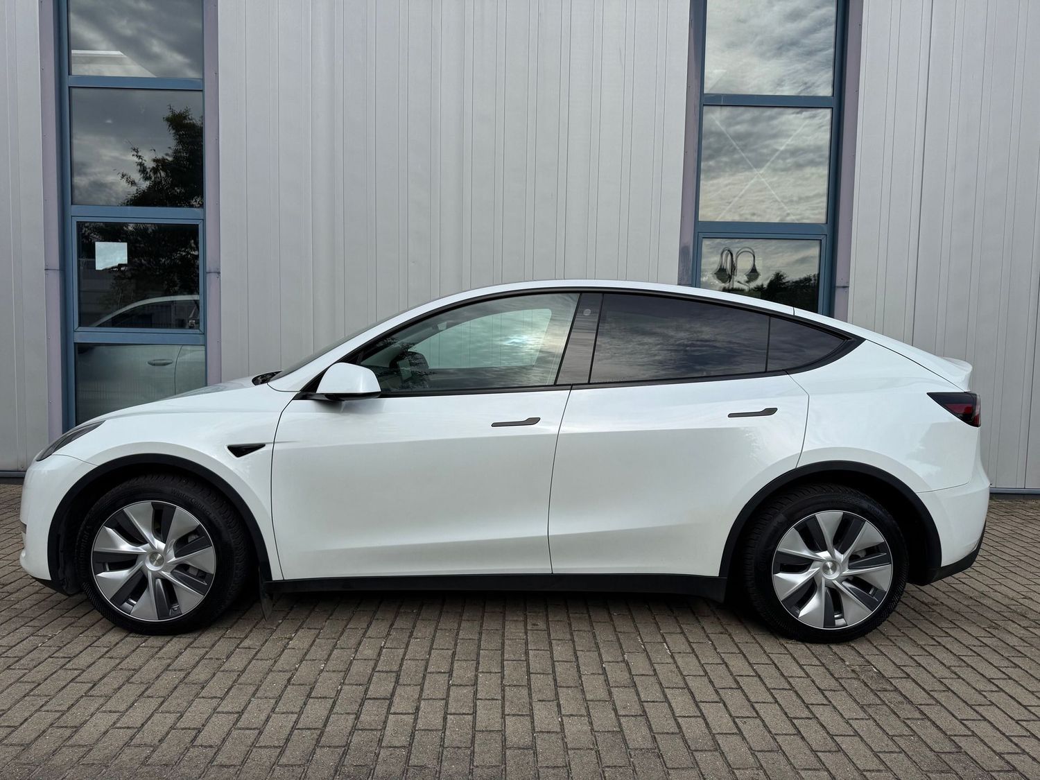 Tesla Model Y Long Range Dual AWD AHK 97% SOH foto 4