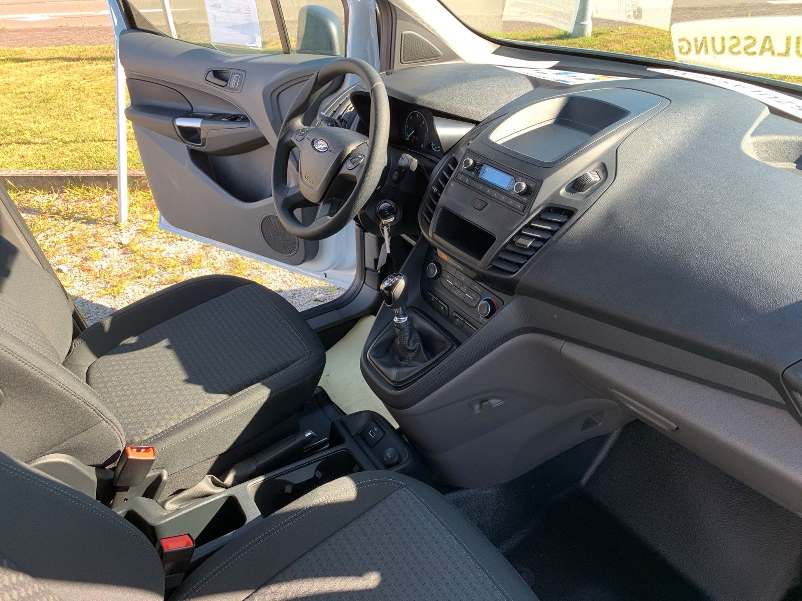 Fahrzeugabbildung Ford Transit Connect Kasten lang Trend 1,5 101PS