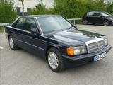 Mercedes-Benz 190 2,6 - Mercedes-Benz 190 mit Benzin-Antrieb: Limousine, mit Klimaanlage, 2.6