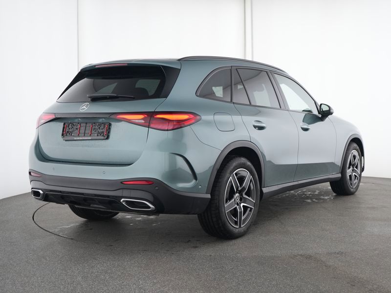 Fahrzeugabbildung Mercedes-Benz GLC 300 4M AMG AHK SDHZ Sitzklima Massage Pano