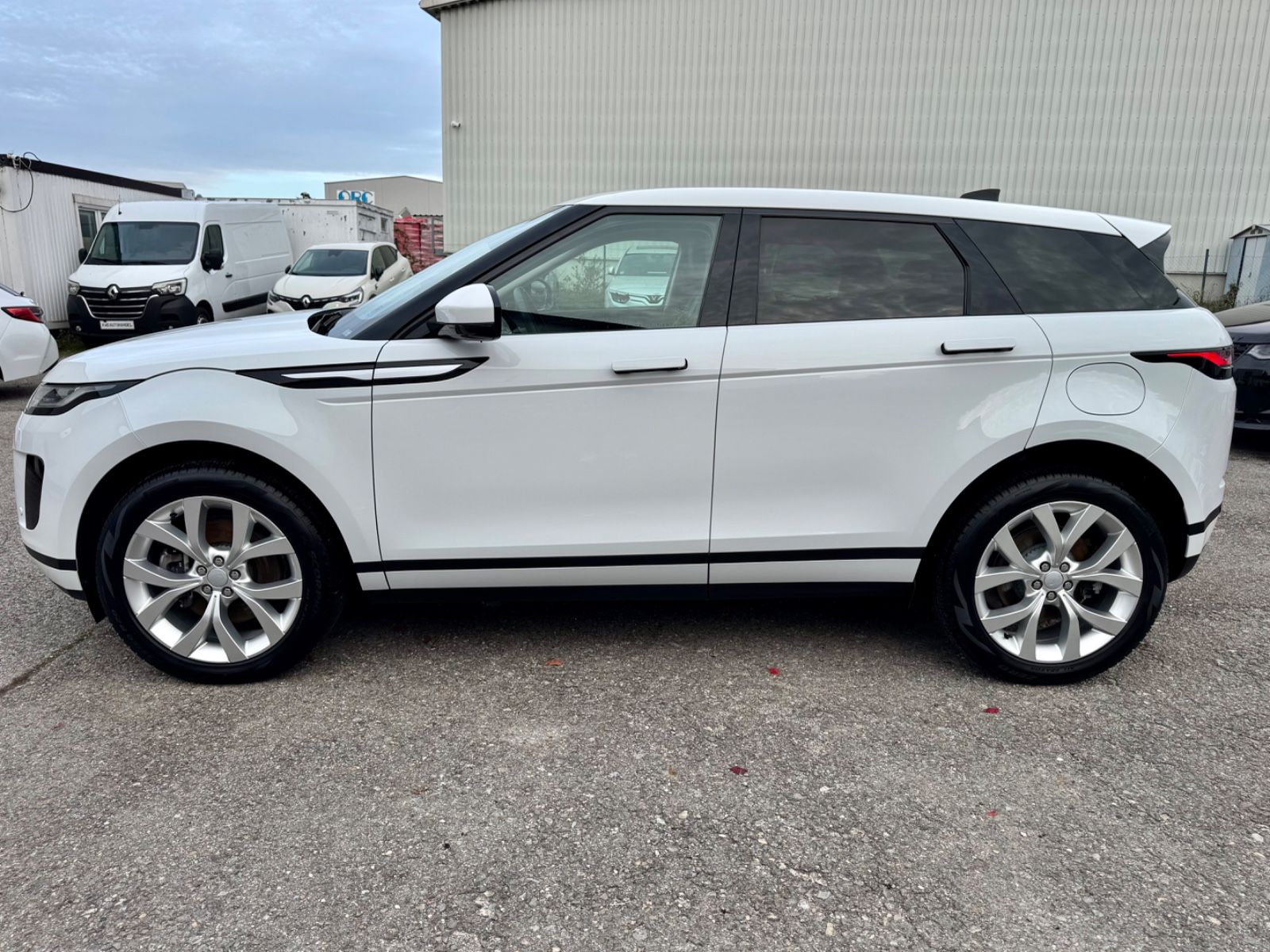 Land Rover Range Rover Evoque SE Hybrid P300e imagem 2