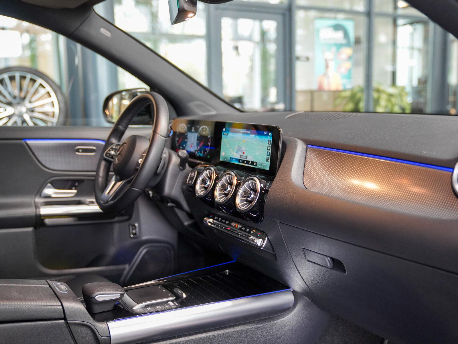 Mercedes-Benz GLA 4M Progressive MULTIBEAM AHK Standheizun, миниатюра 9