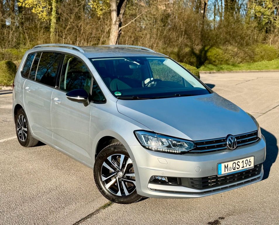 Image of Volkswagen Touran