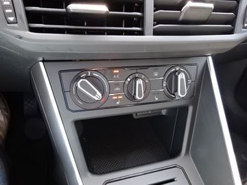 Fotografie 13 des VW Polo 1.0 TSI Life*LED*SHZ*VTC*RFK*Alu Klima