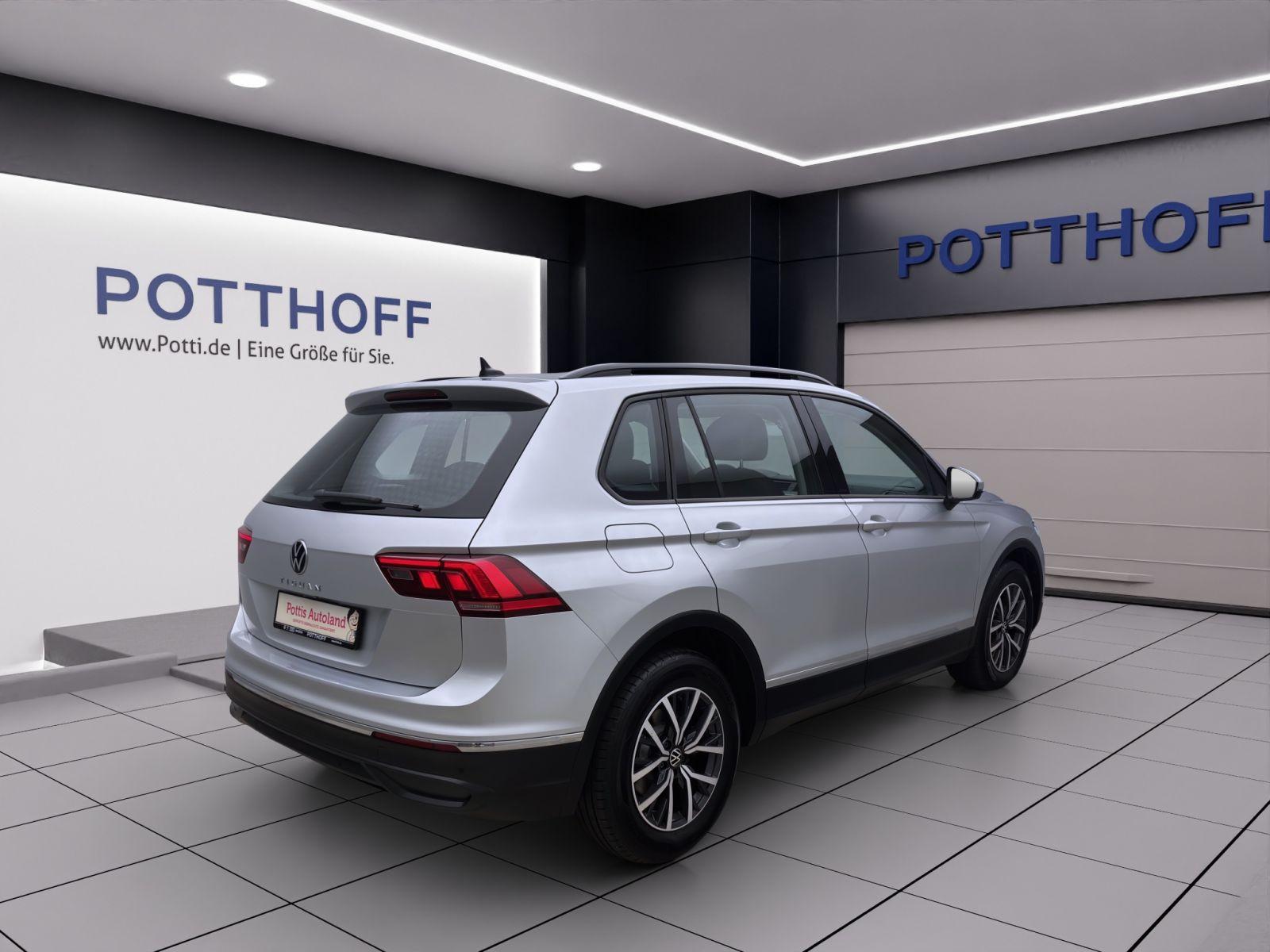 Volkswagen Tiguan 2.0 TDI DSG LIFE AHK KAMERA NAVI PDC