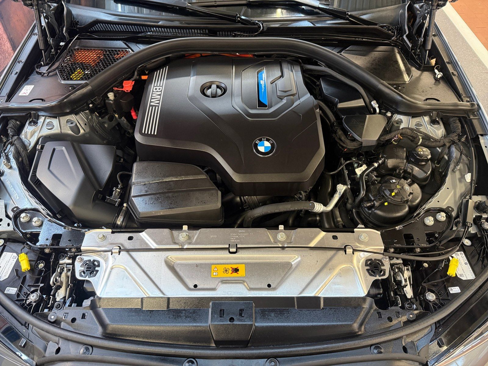 BMW 330 - Bild 18