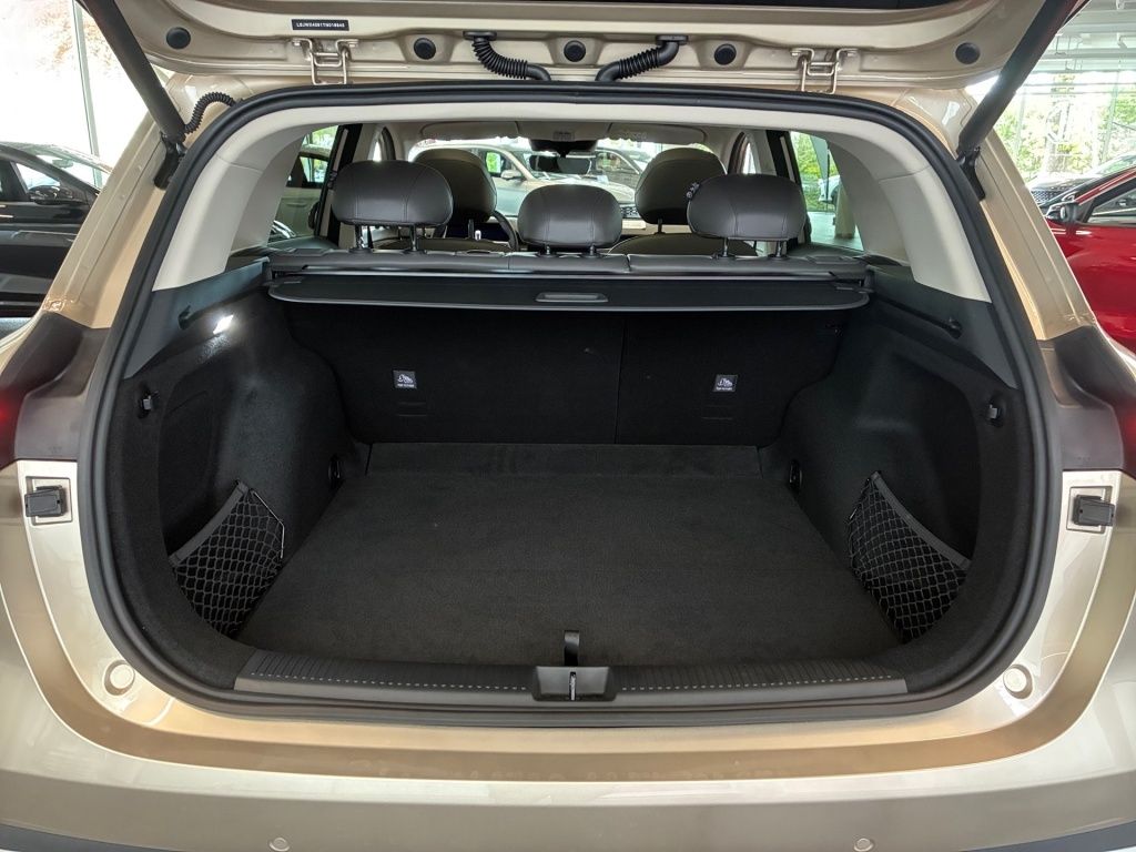 MG S6 EV