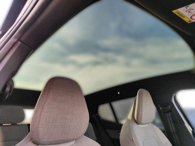 VOLVO EX30 (Bild 22 von Array)