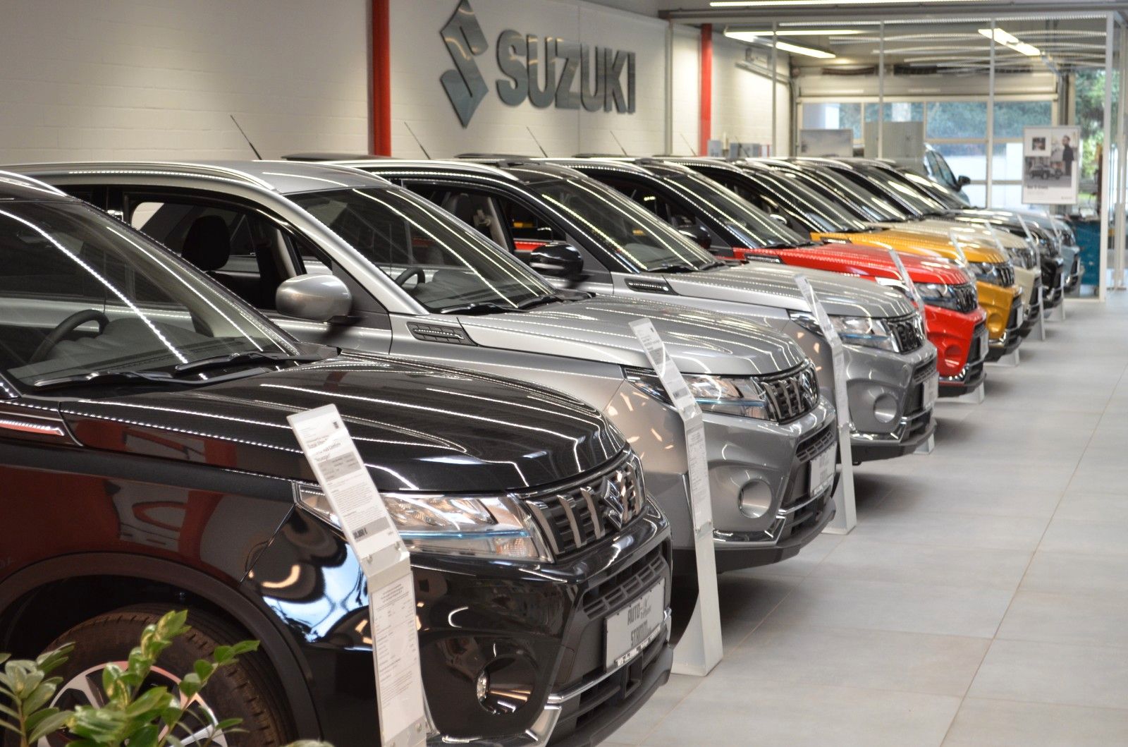 Fahrzeugabbildung Suzuki Vitara 1.5 DUALJET Hybrid Comfort+ AGS Allgrip