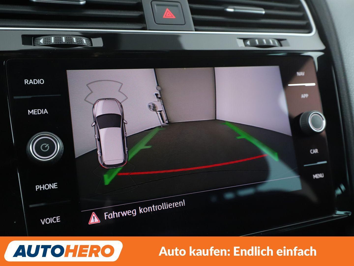 Volkswagen Golf VII 2.0 TSI GTI Performance BMT*LED*ACC*CAM