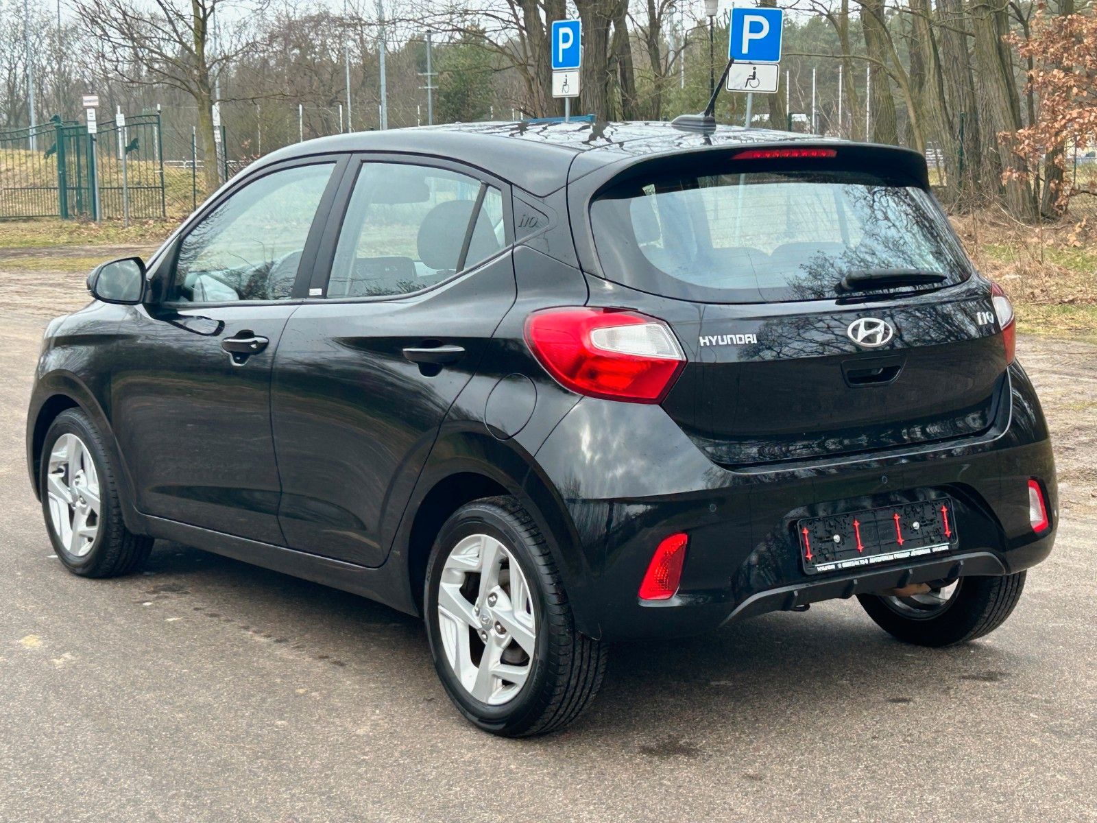 Fahrzeugabbildung Hyundai i10 1.0 Trend *Lenkrdhzg*Sitzhzg*Spurhalte*PDC*