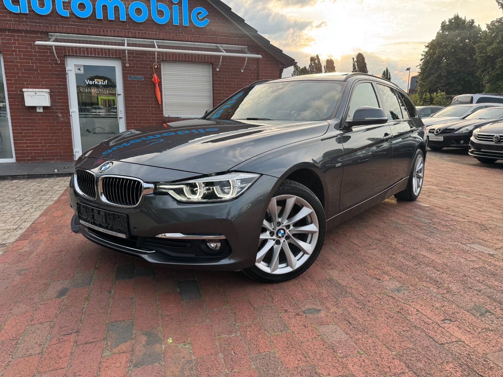 BMW 320Touring xD/Luxury/AHK/LEDER/LED/NAVI/HEAD/PAN
