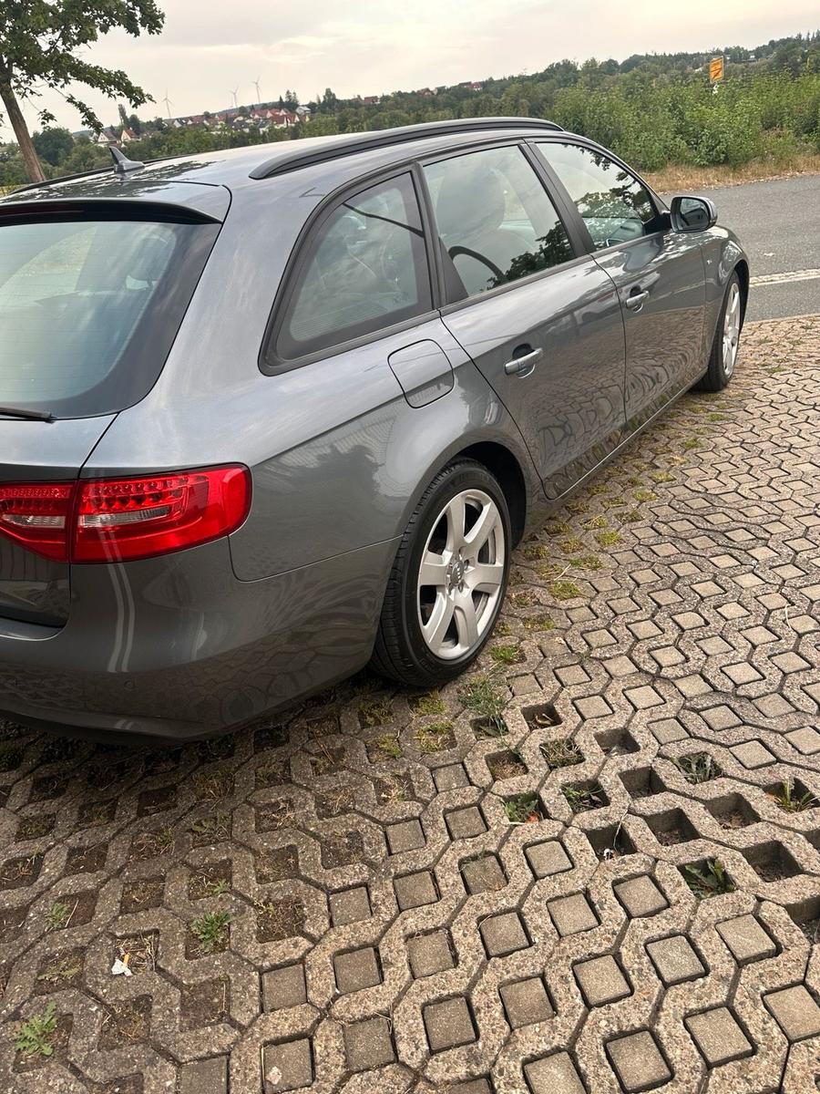 Audi A4 2012 — photo 6