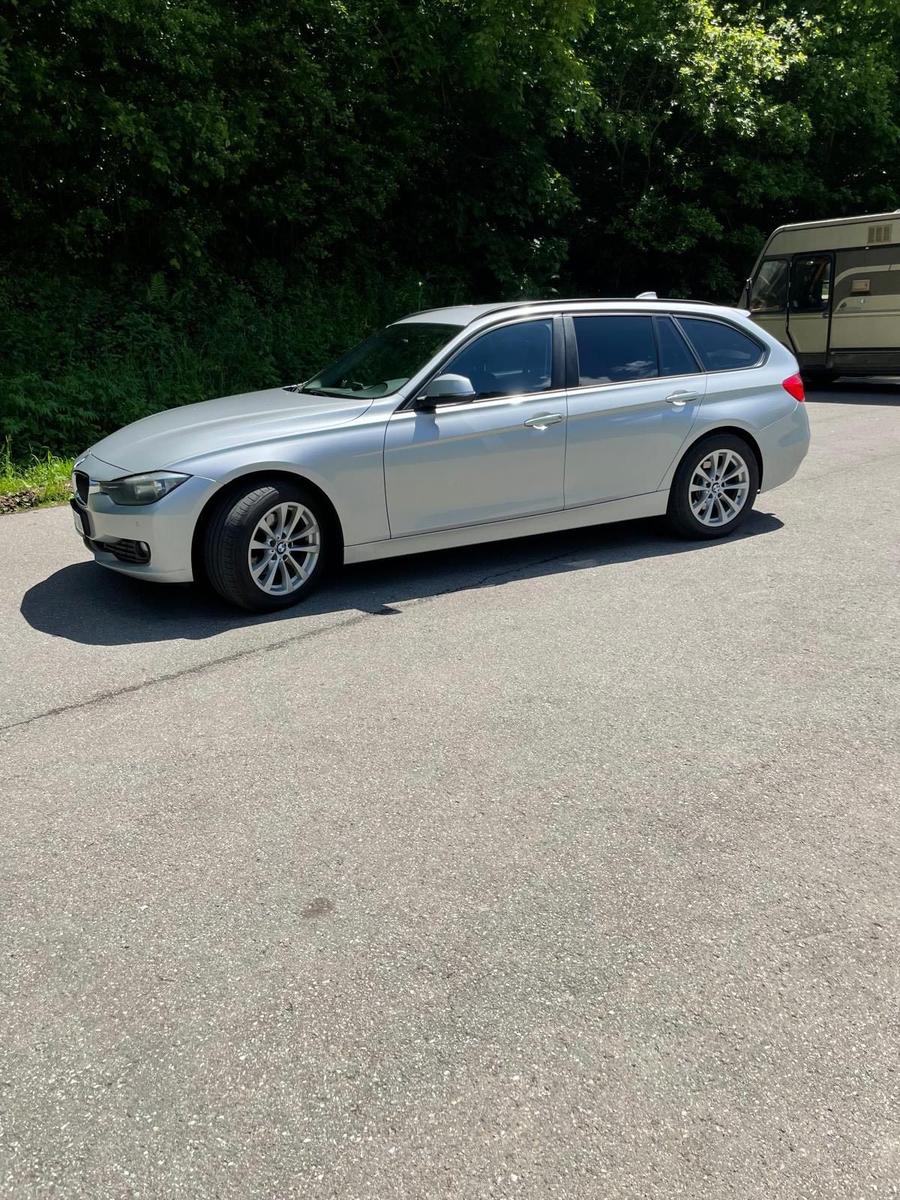BMW 320 2013 — photo 12