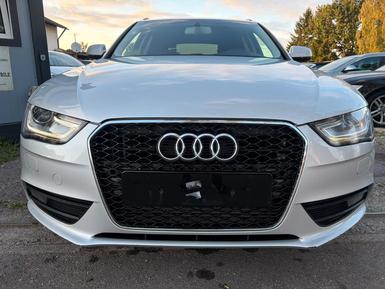 Audi A4 2013 — салон