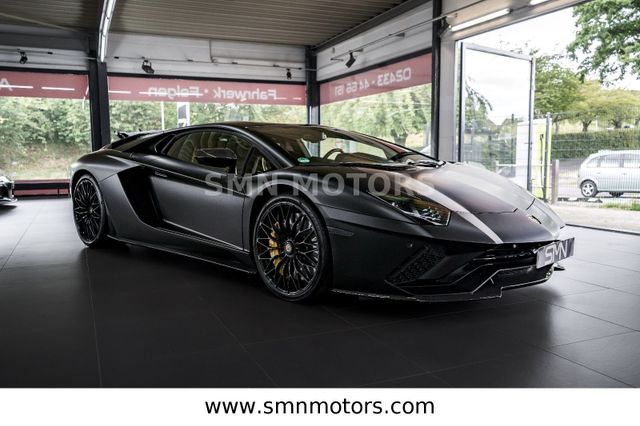 Lamborghini Aventador S * Capristo* Carbon* Voll*