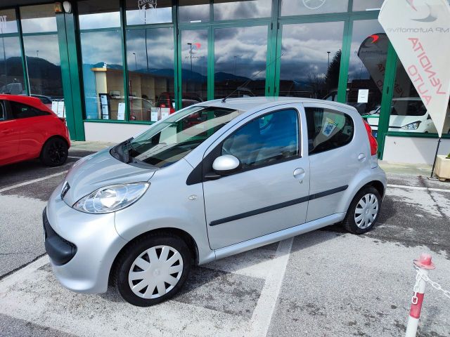 Peugeot 107 1.0 68CV 5 porte NEOPATENTATI