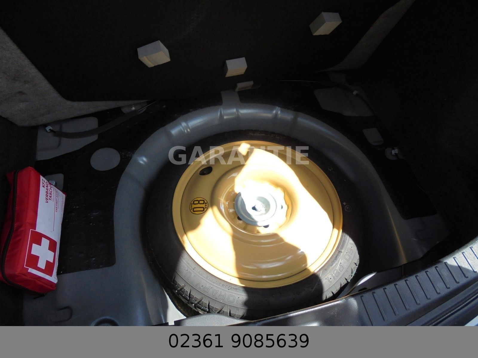 Fahrzeugabbildung Mazda 3 Lim. Exclusive-Line Automatik/Klima/Shz/PDC/