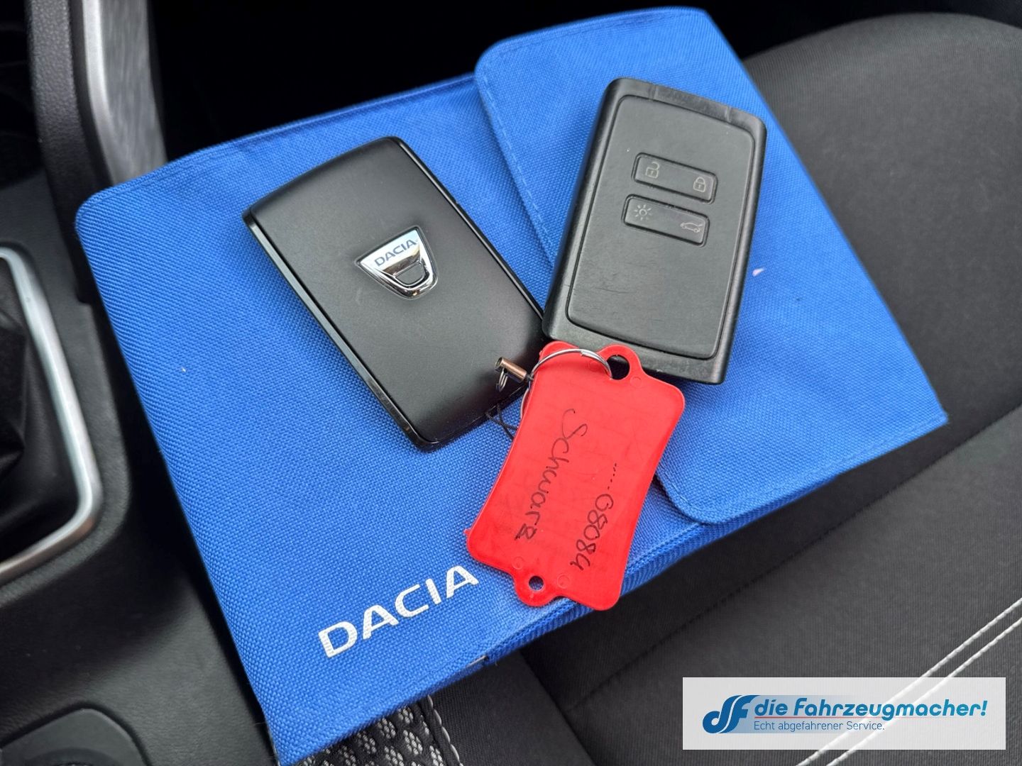 Fahrzeugabbildung Dacia Duster II Prestige 4WD Navi 360 Kamera *EXPORT