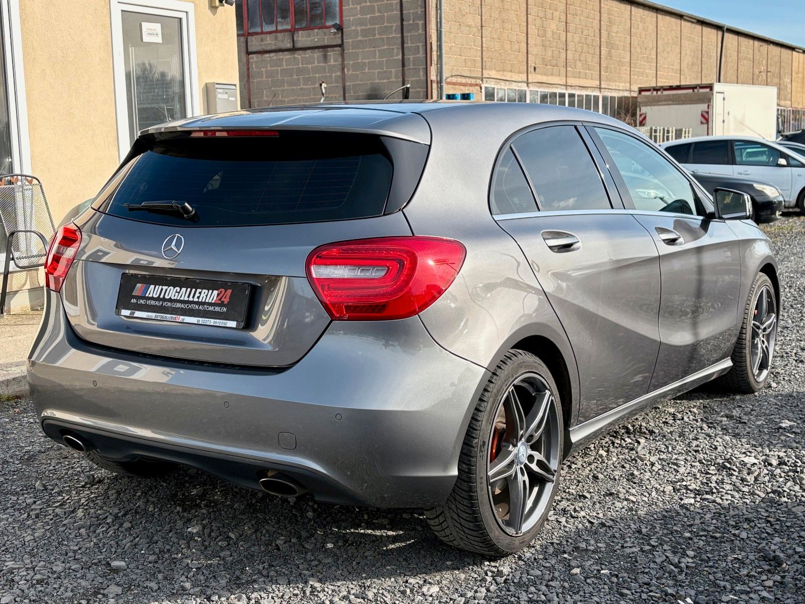 Fahrzeugabbildung Mercedes-Benz A 200 BE Xenon Leder PDC SPORTSITZE 2.HAND SHZ