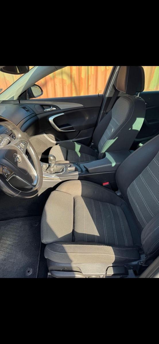 Opel Insignia 2010 — photo 7