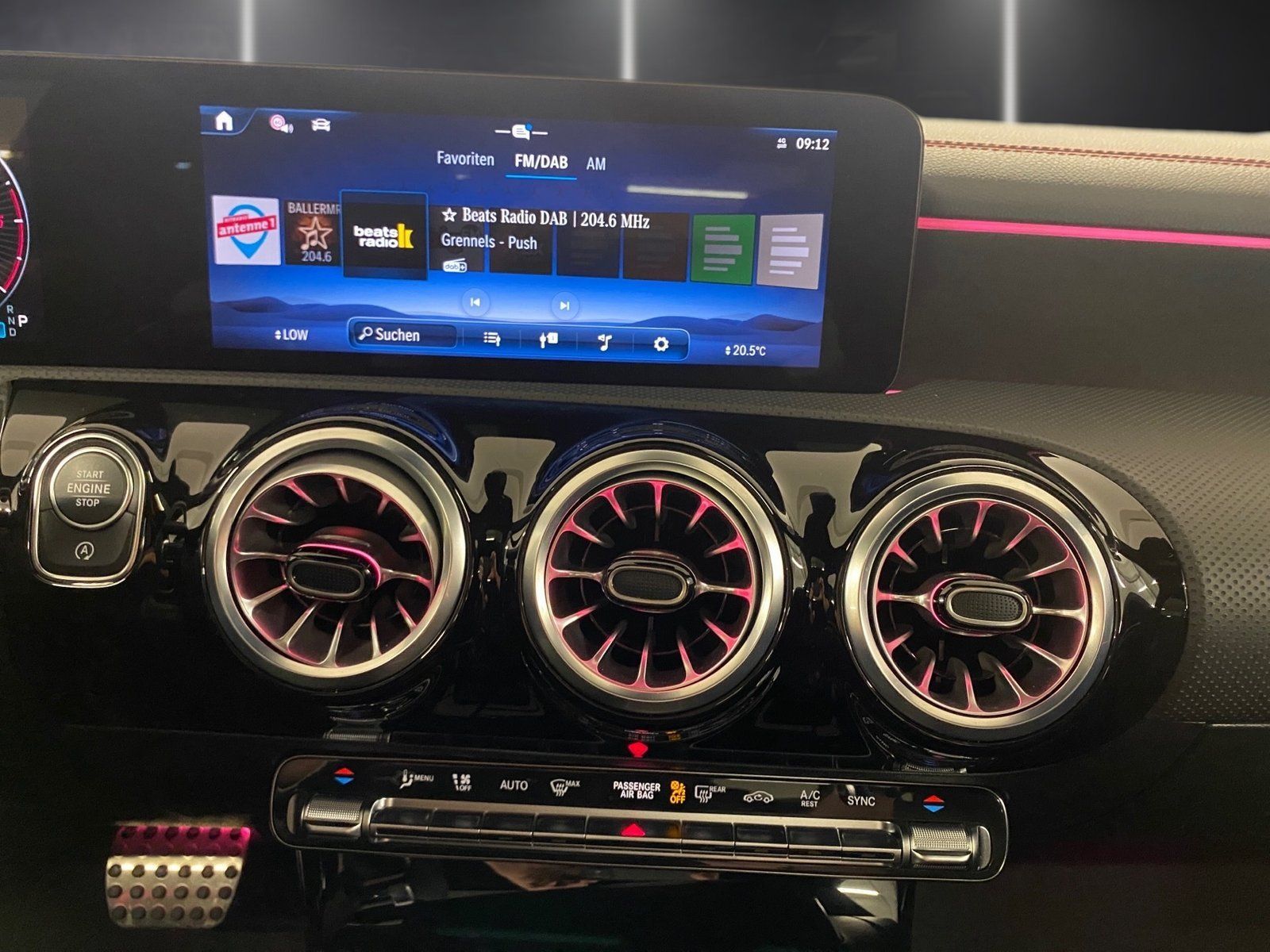 Fahrzeugabbildung Mercedes-Benz CLA 200 d AMG*Pano*Burmester*19"*Night*Totwink*