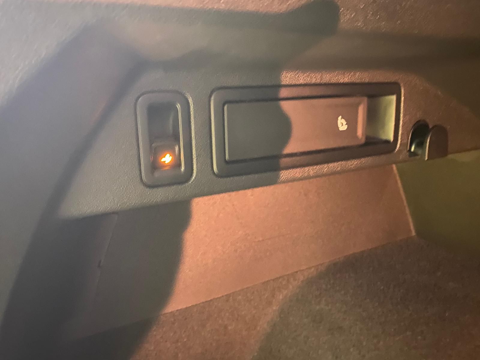 Fahrzeugabbildung Volkswagen Tiguan Comfortline Android Auto+APP+NAVI+ACC+PDC