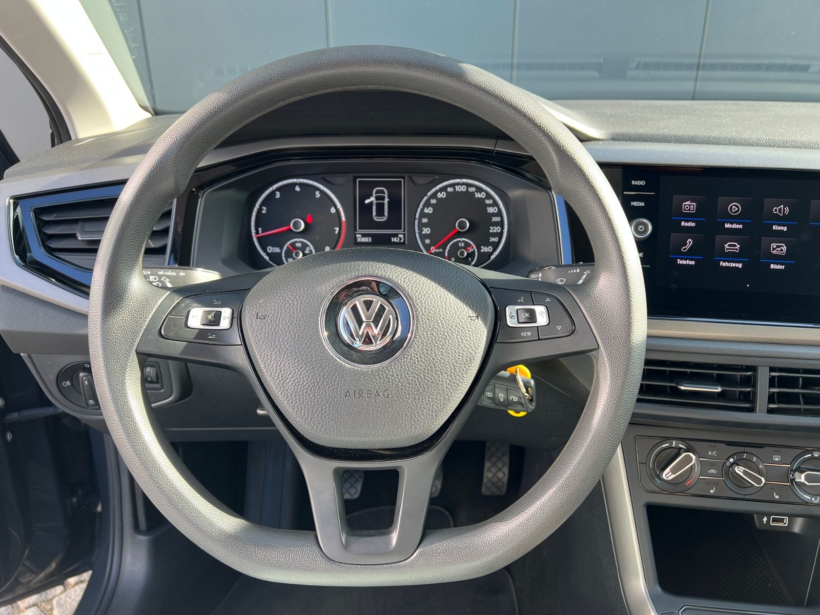Fahrzeugabbildung Volkswagen Polo Comfortline 1.0 *Klima, Sitzhzg., Bluetooth
