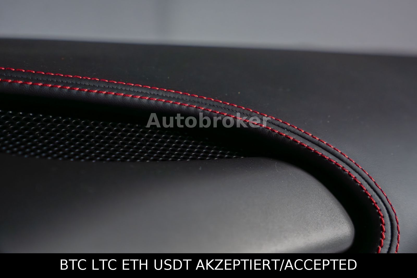Ferrari F8 – pogled 31