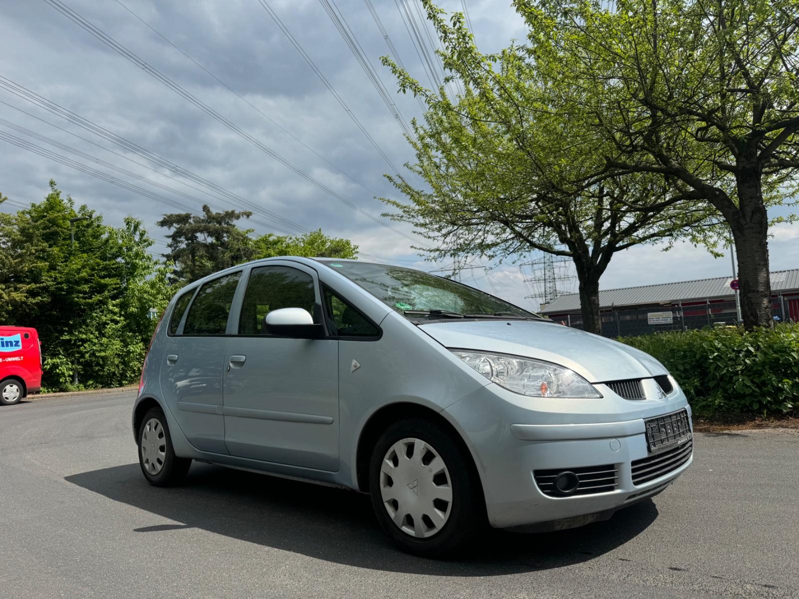 Mitsubishi Colt Lim. 5-trg. 1.3 30 jahre NUR 104TKM/TÜV NEU
