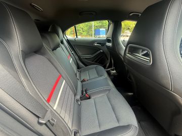 Mercedes A 180 - 11