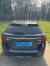 Toyota Avensis 1,8-l-Valvem. Team D T. Sports Team ... - Toyota Avensis: Sport