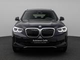 BMW iX3 Impressive 360° H/K HUD DAB Panorama 20Zoll - schwarze BMW iX3