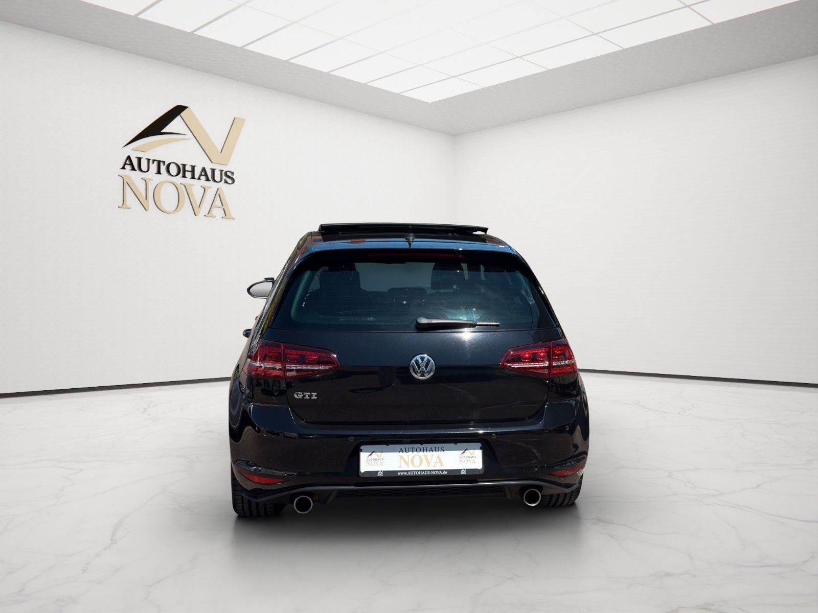 Volkswagen Golf VII Lim. GTI BMT-93.000KM-NAVI-19.ZOLL-PANO foto 5