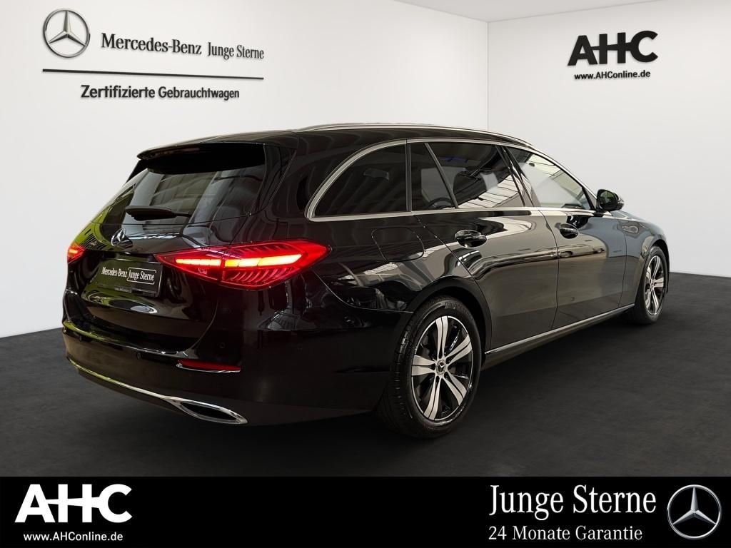 Fahrzeugabbildung Mercedes-Benz C 180 T Avantg. DigitalLight Navi DAB 360°