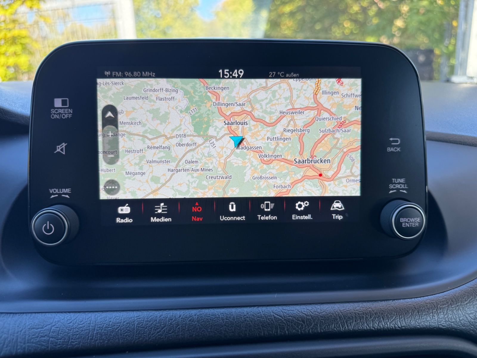 Fahrzeugabbildung Fiat Tipo Mirror 1.6  Navi+Kamera