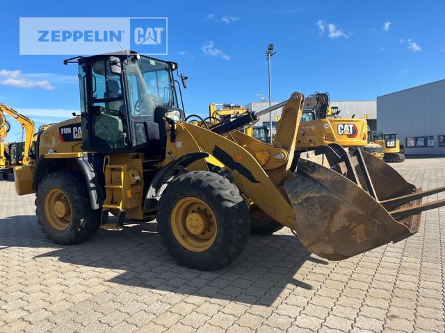 CAT 918M