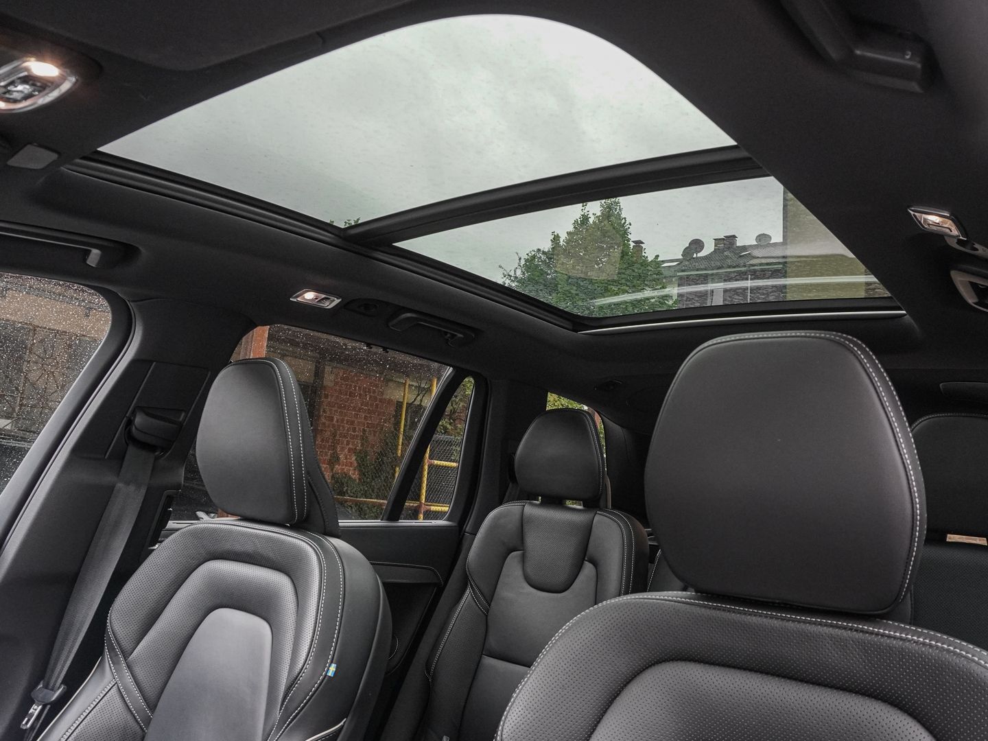 Volvo XC90 R Design Edition Recharge Plug-In Hybrid AW foto 4